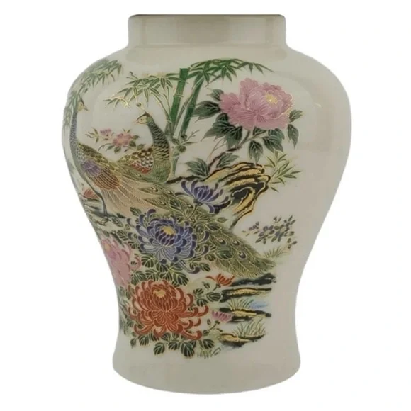 Shibata Japan Porcelain Peacock Ginger Jar - Picture 3 of 6
